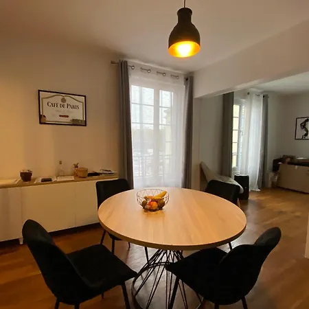 Spacieux & Lumineux - Centre Avec Parking شقة أميا