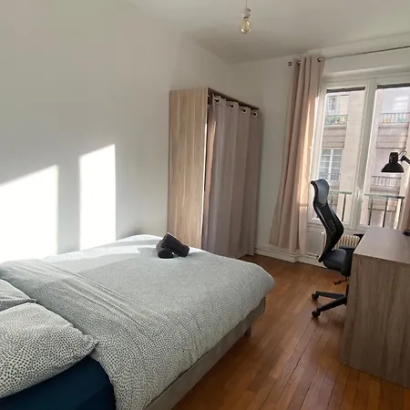شقة Spacieux & Lumineux - Centre Avec Parking *